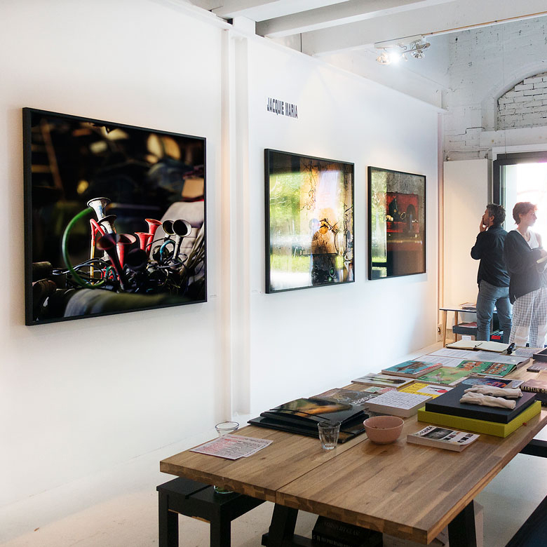 Galerie Baudelaire on tour - Jacquie Maria Wessels, Garage Stills